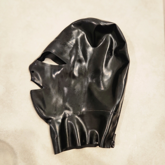 Rubber 55 latex hood Medium size - Picture 3 of 3